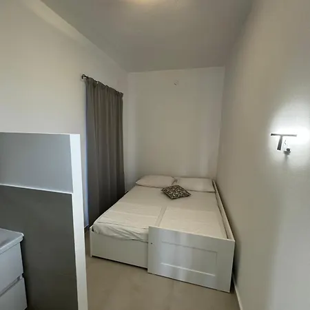 Apartments Coko Omis Room photo